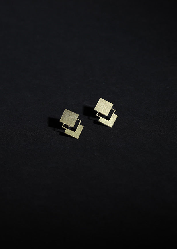 Shadow Studs