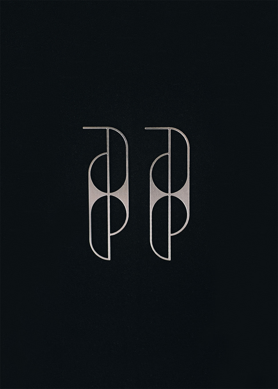 Oval Maidan Earrings